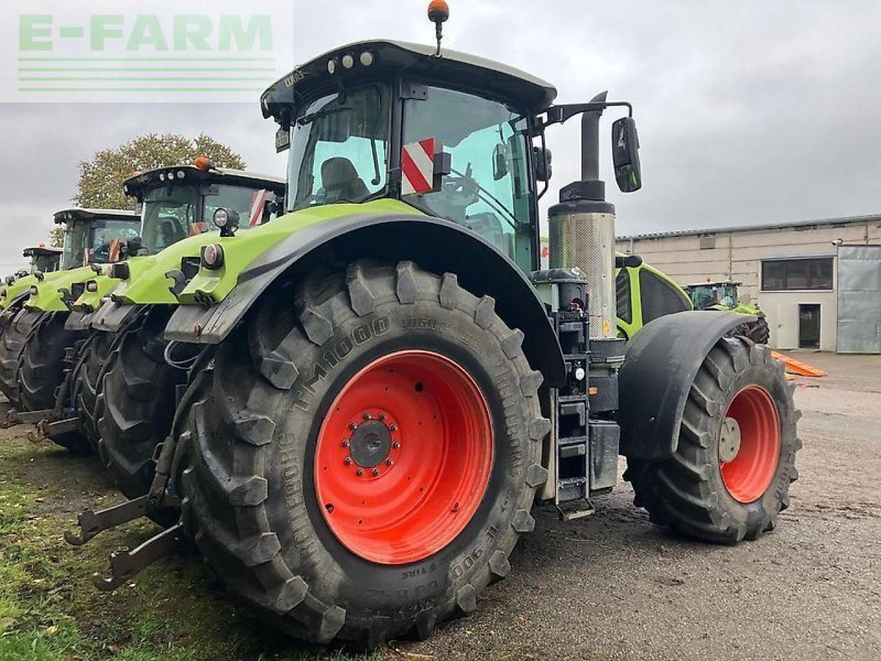 Tracteur agricole CLAAS axion 930