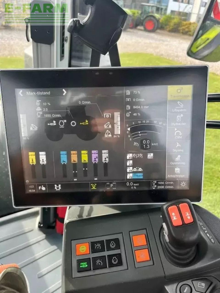 Tracteur agricole CLAAS axion 930