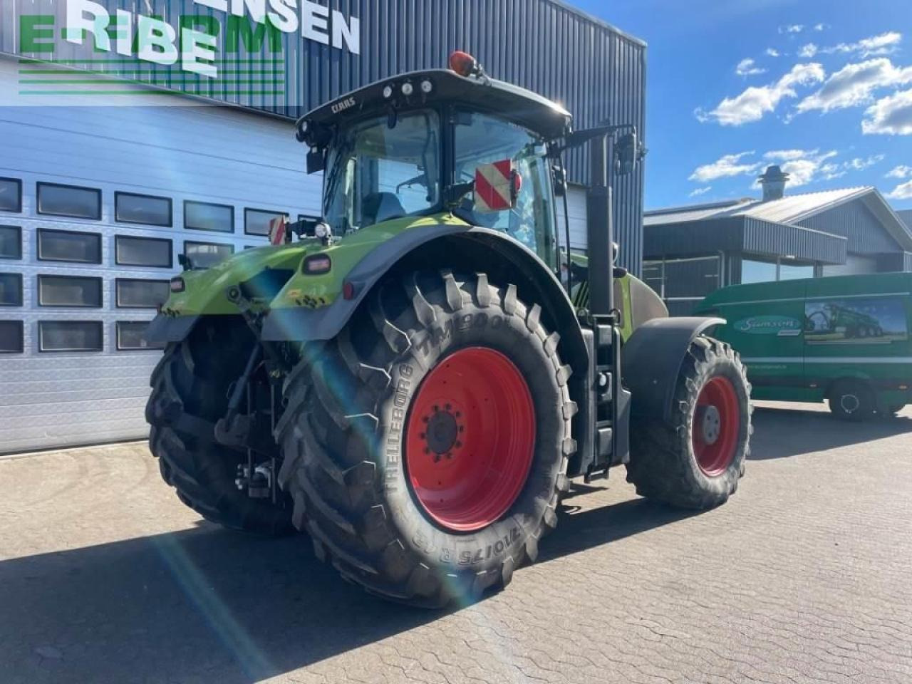 Tracteur agricole CLAAS axion 930 cmatic