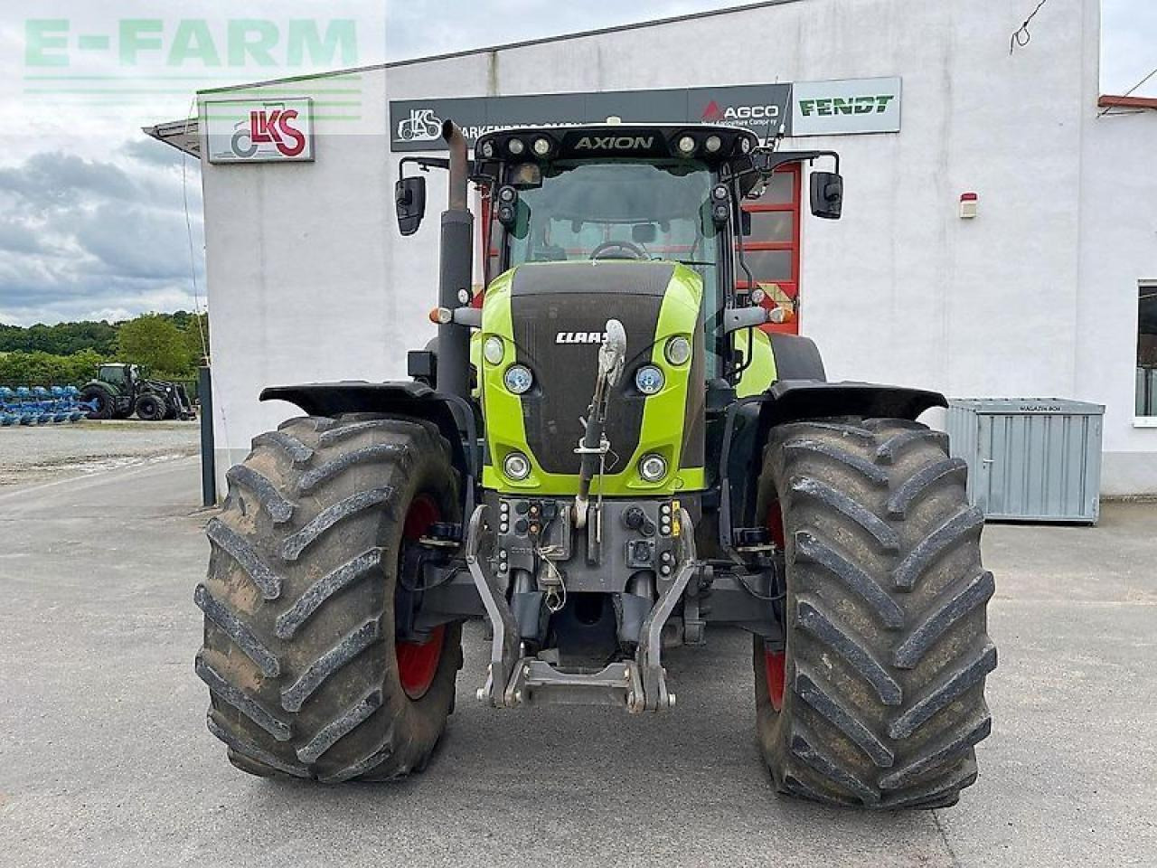 Tracteur agricole CLAAS axion 930 cmatic