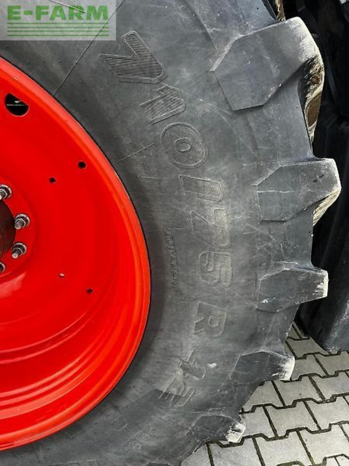 Tracteur agricole CLAAS axion 940