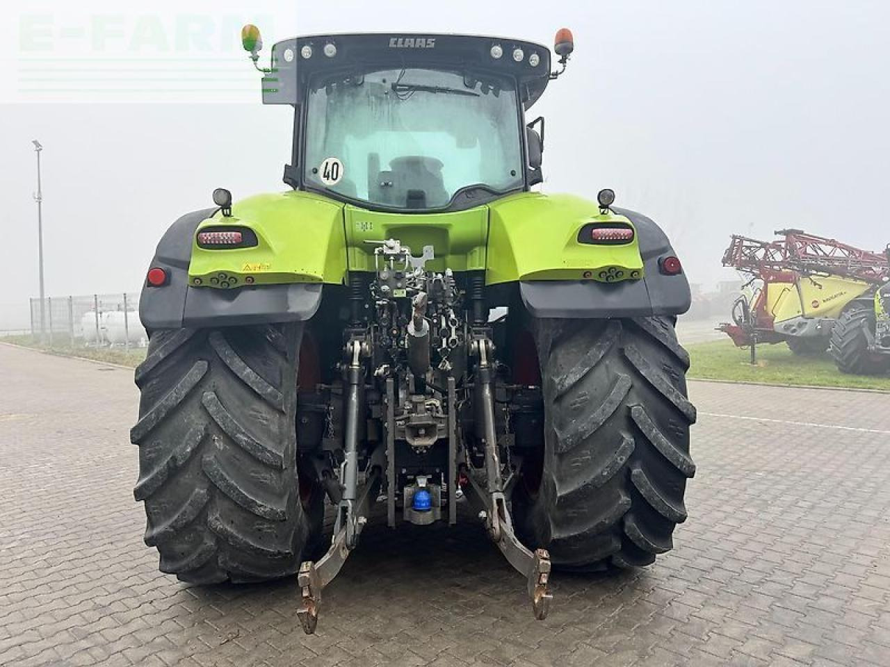 Tracteur agricole CLAAS axion 940