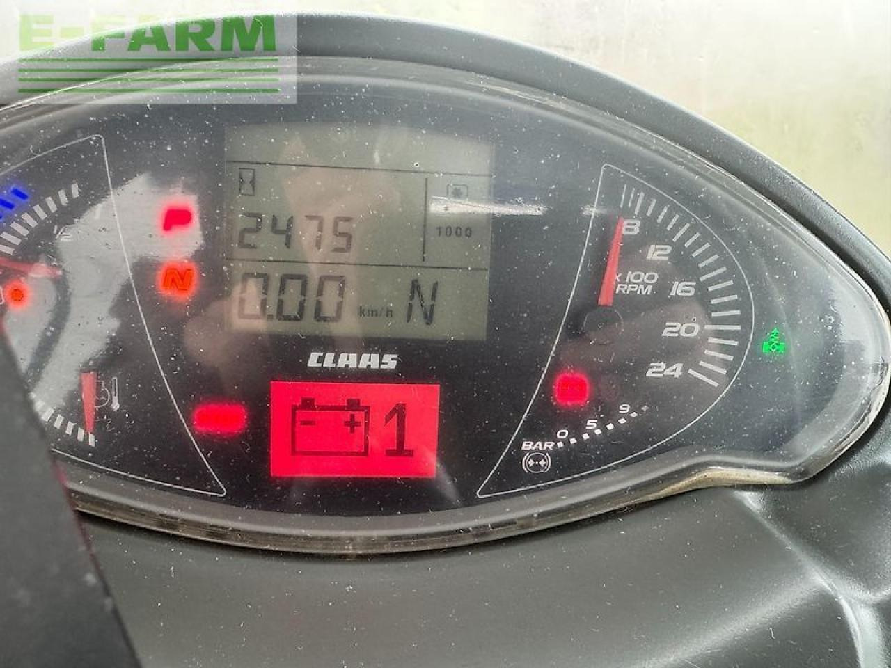 Tracteur agricole CLAAS axion 940