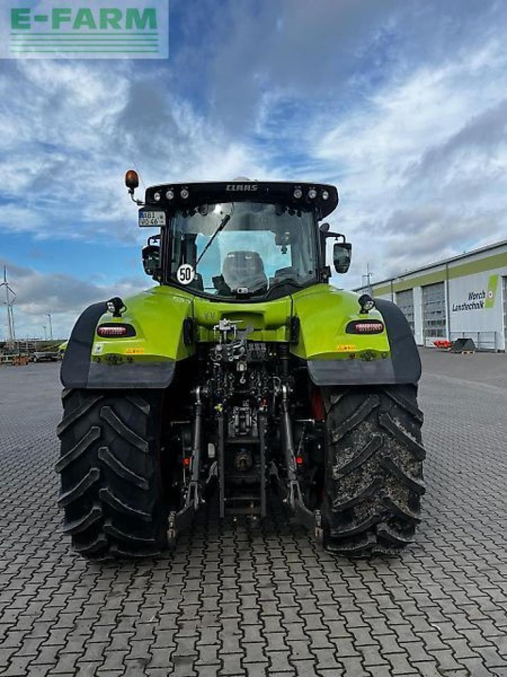 Tracteur agricole CLAAS axion 940