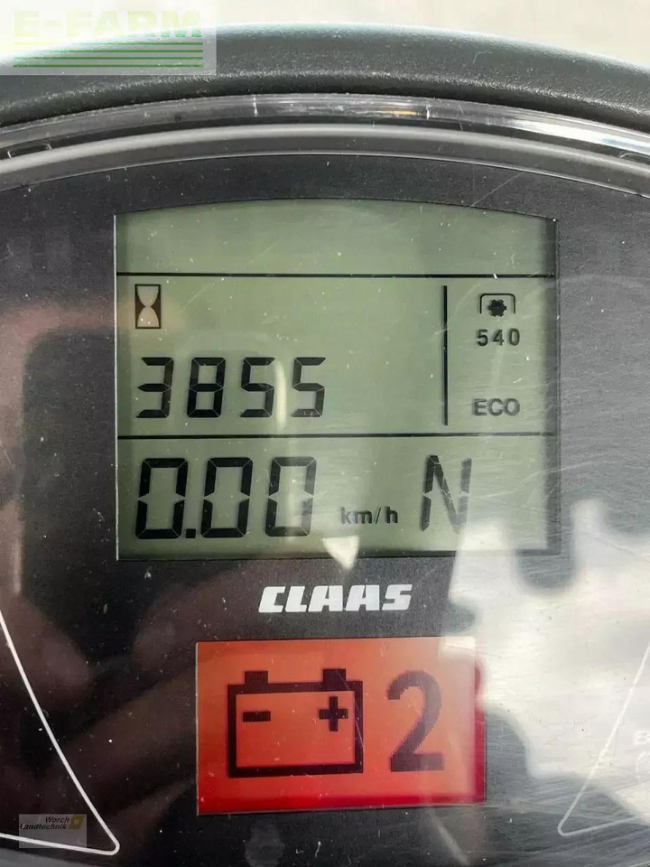 Tracteur agricole CLAAS axion 940