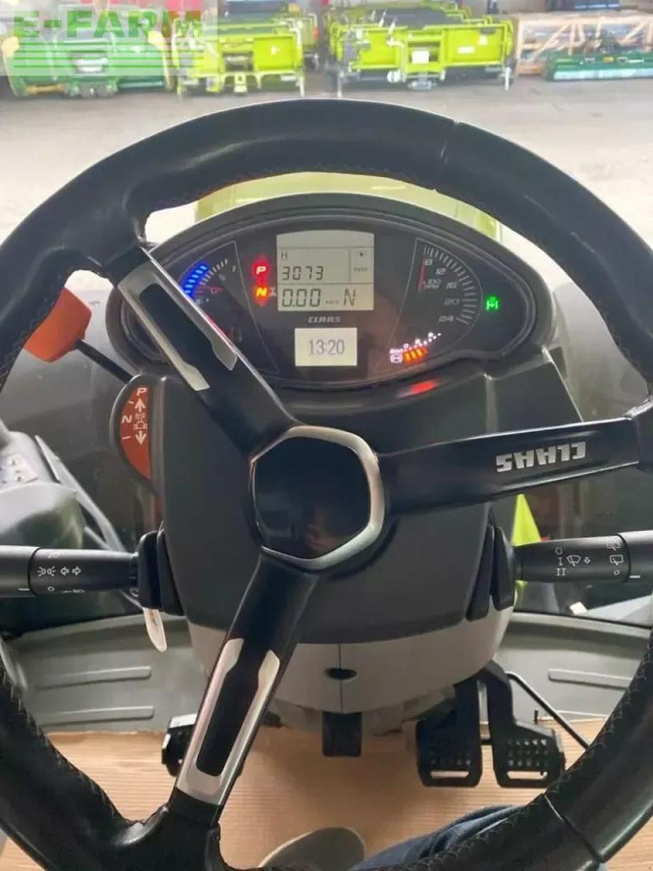 Tracteur agricole CLAAS axion 940 cmatic