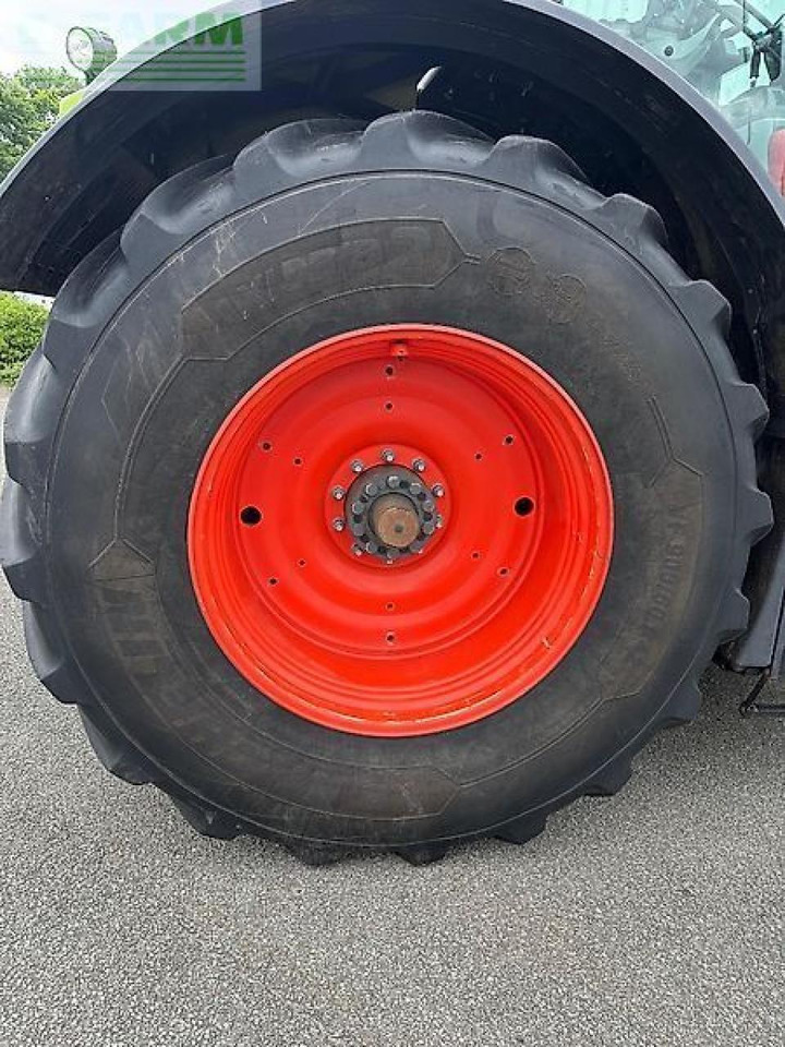 Tracteur agricole CLAAS axion 950