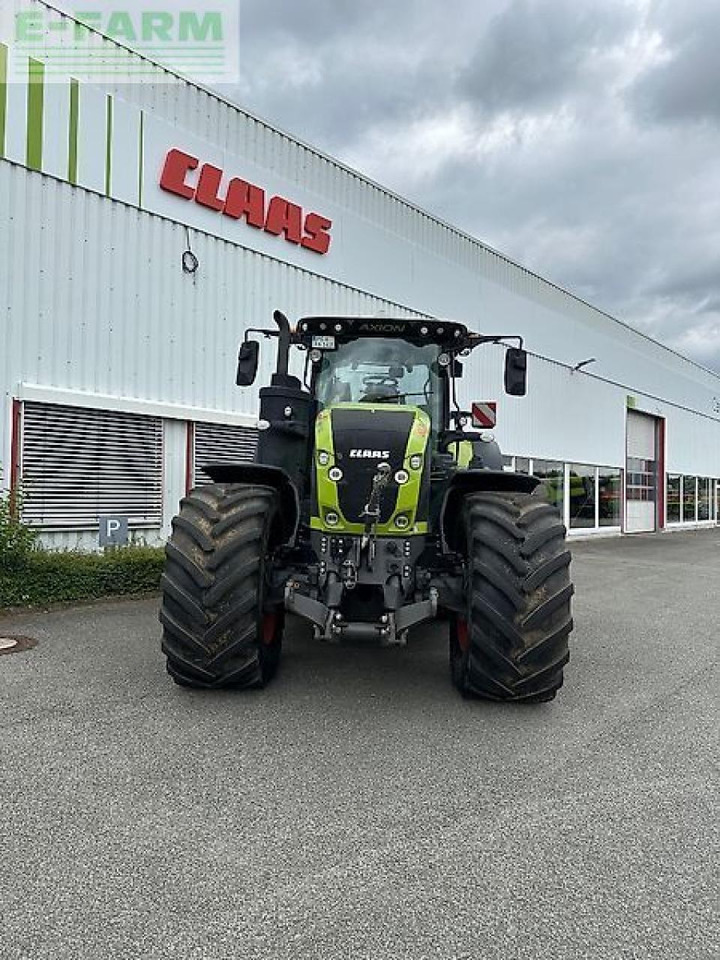Tracteur agricole CLAAS axion 950