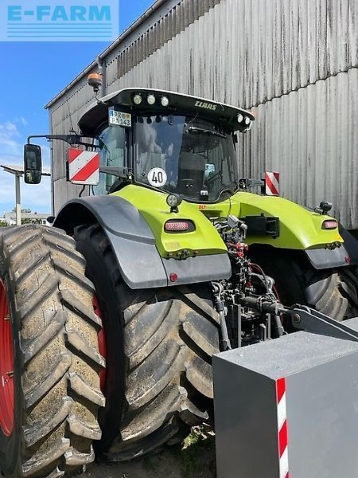 Tracteur agricole CLAAS axion 950