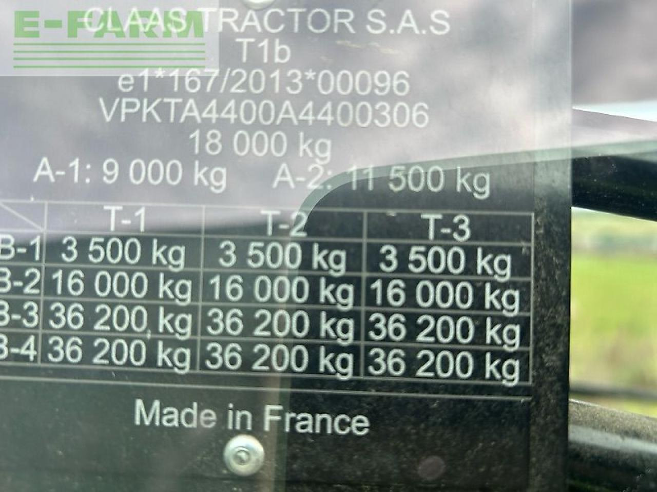 Tracteur agricole CLAAS axion 950
