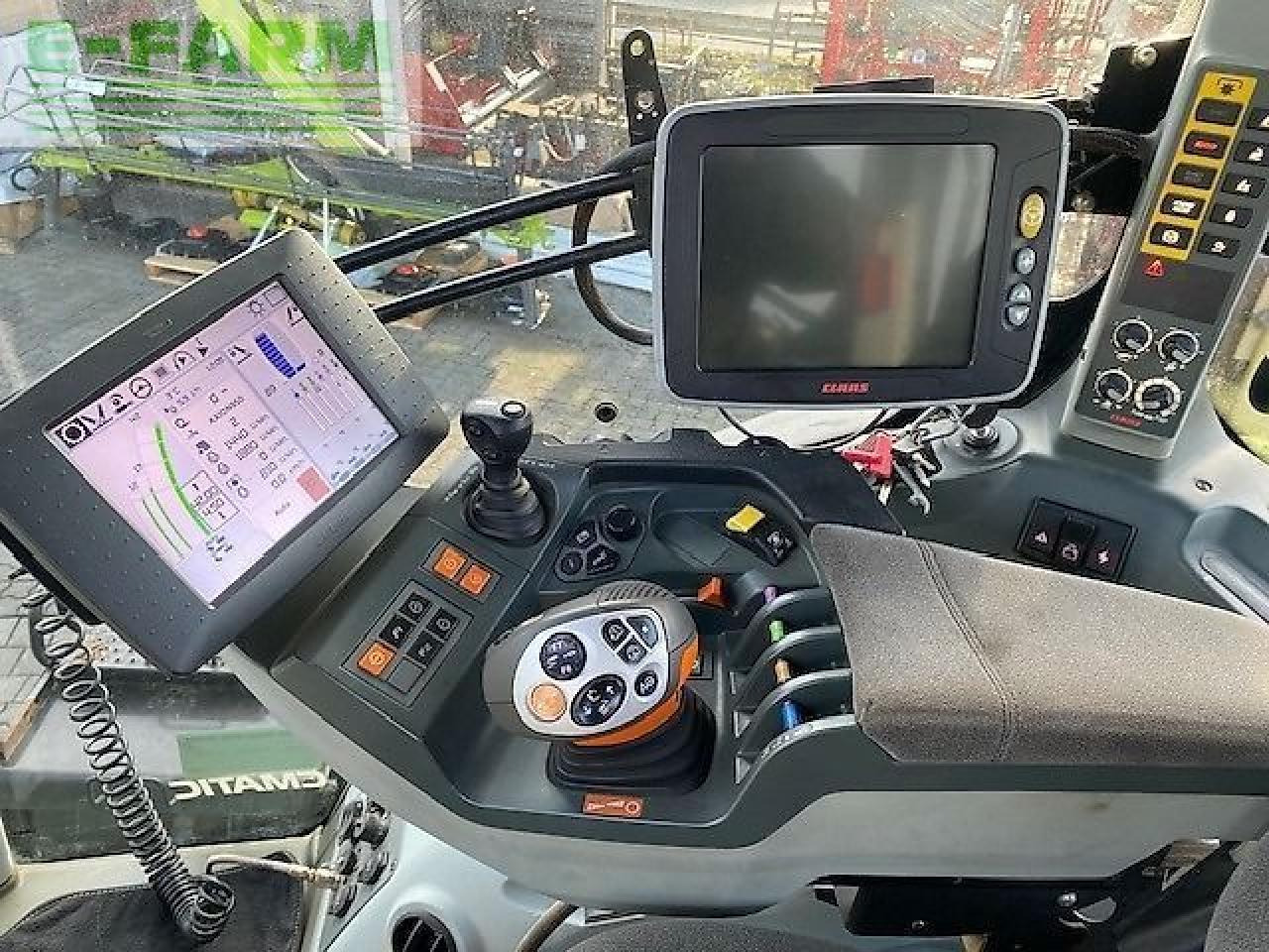 Tracteur agricole CLAAS axion 950