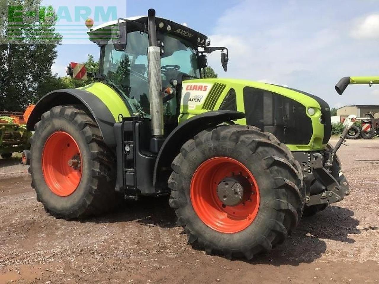 Tracteur agricole CLAAS axion 950