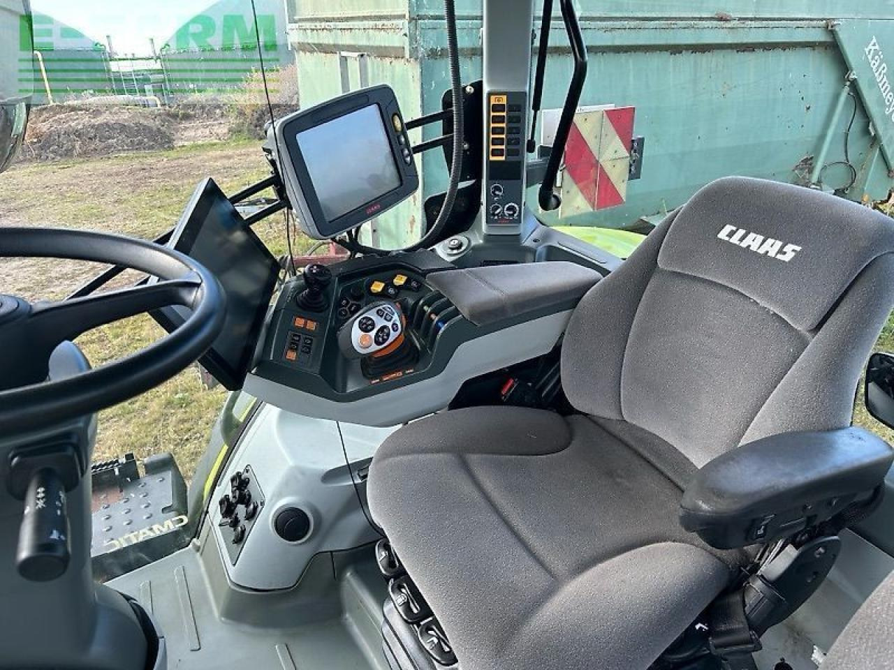 Tracteur agricole CLAAS axion 950