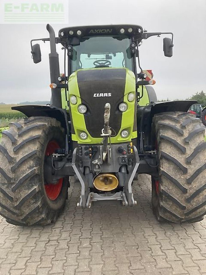 Tracteur agricole CLAAS axion 950