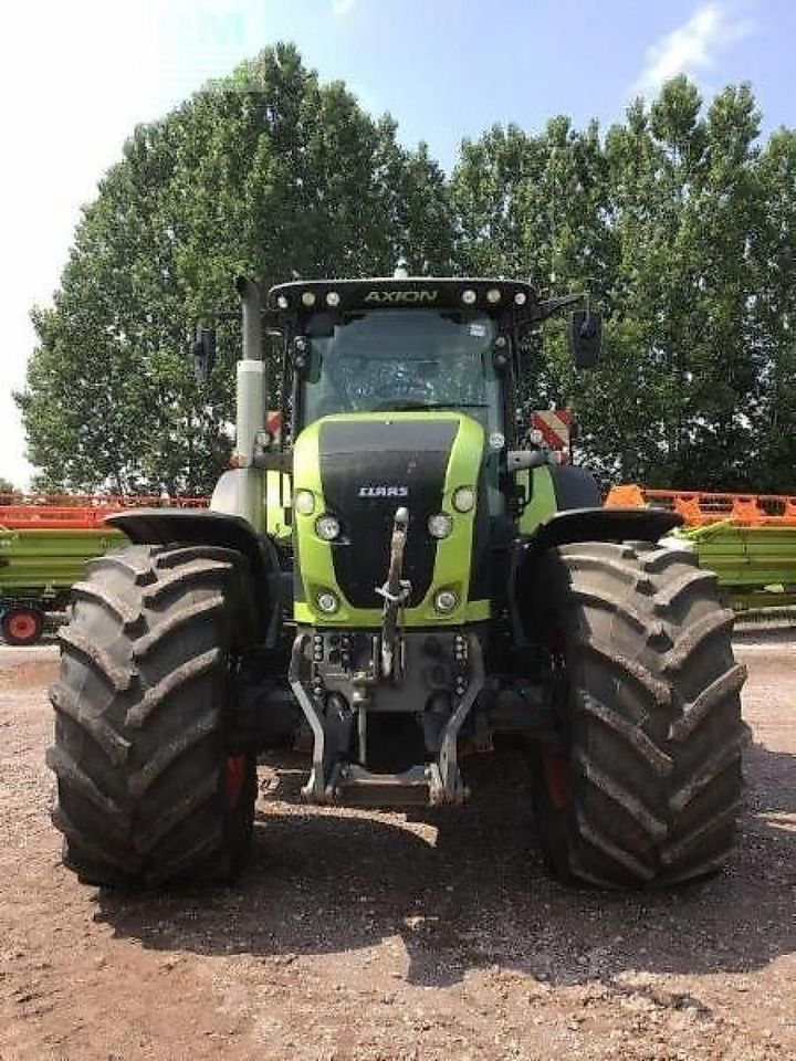Tracteur agricole CLAAS axion 950