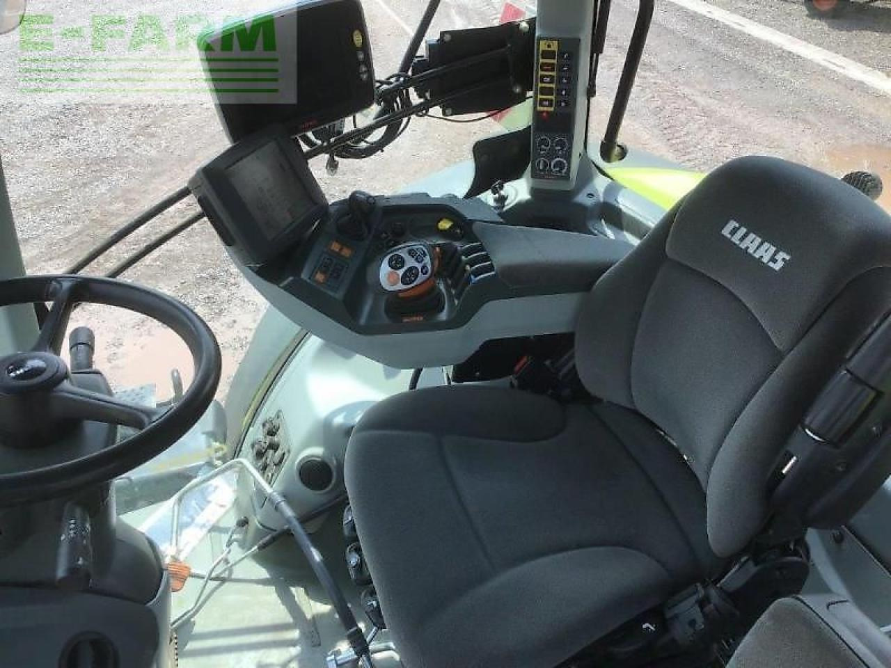 Tracteur agricole CLAAS axion 950
