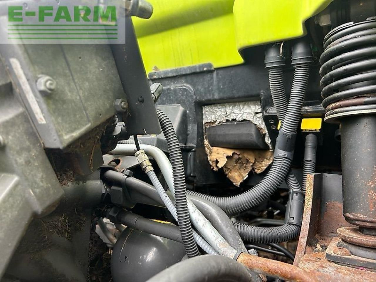 Tracteur agricole CLAAS axion 950