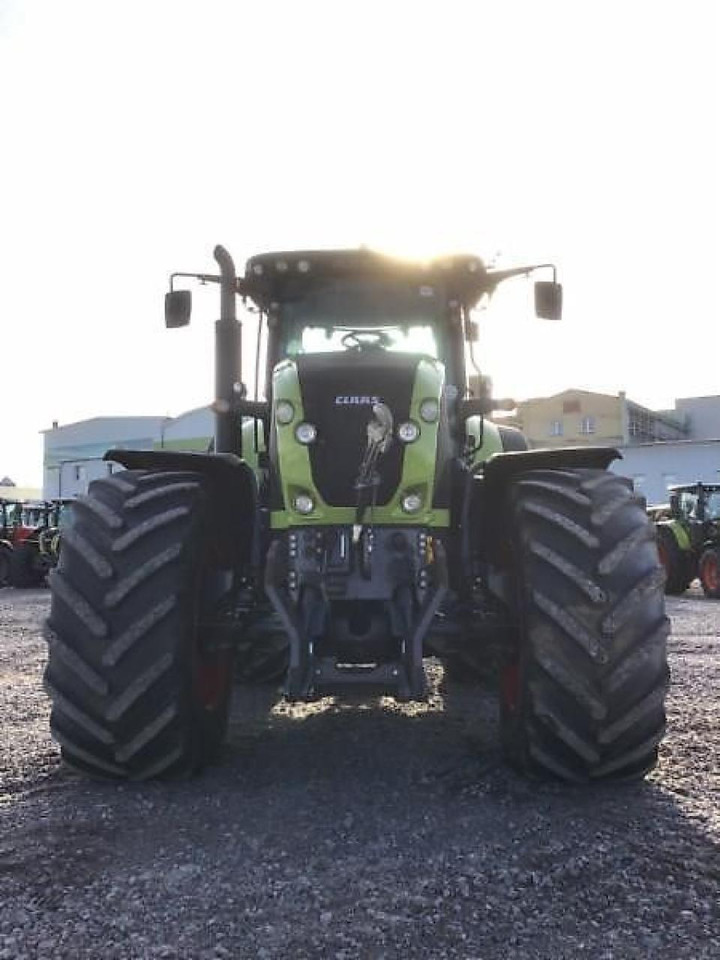Tracteur agricole CLAAS axion 950 cmatic