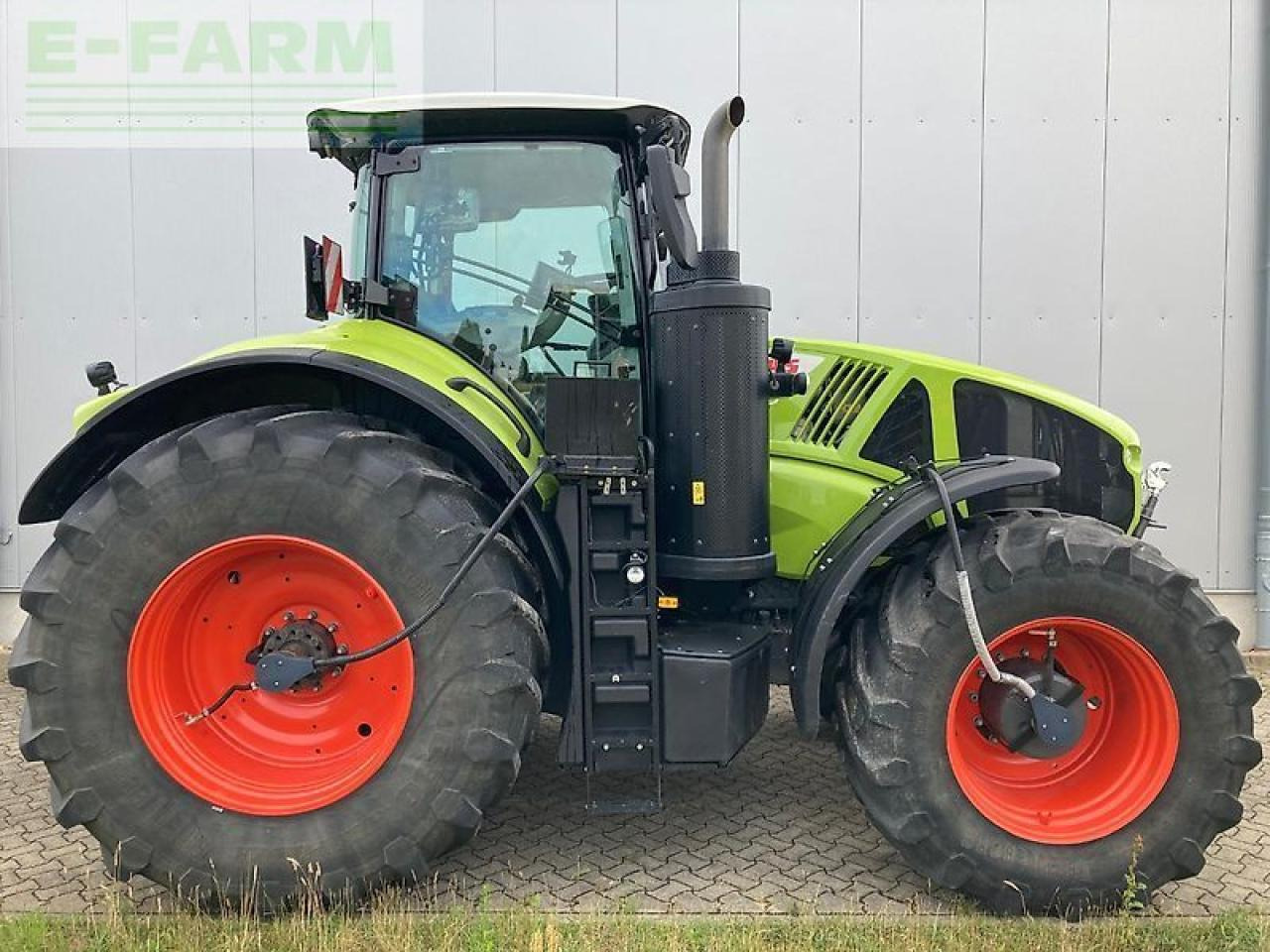 Tracteur agricole CLAAS axion 950 cmatic