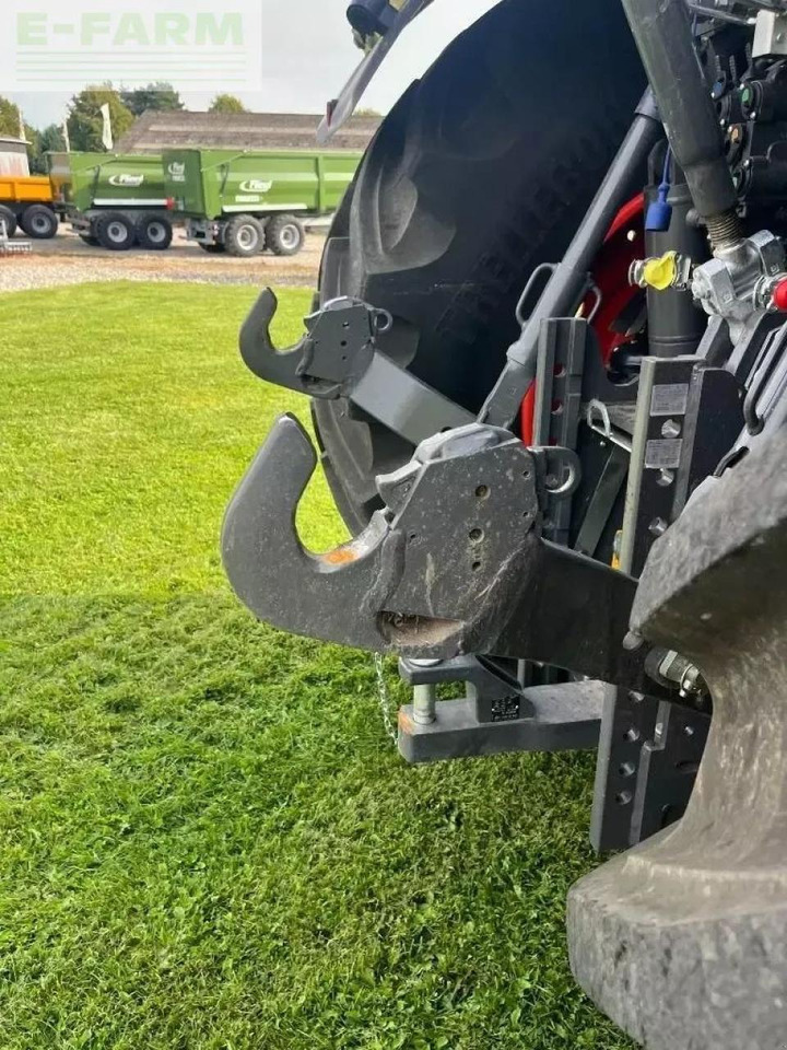 Tracteur agricole CLAAS axion 960