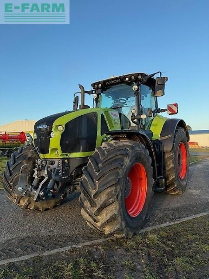 Tracteur agricole CLAAS axion 960