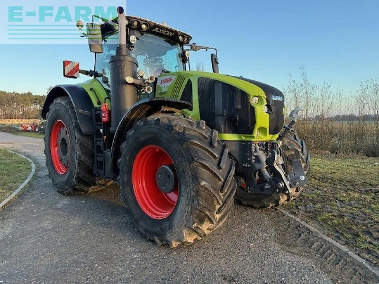 Tracteur agricole CLAAS axion 960