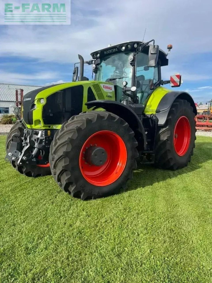Tracteur agricole CLAAS axion 960