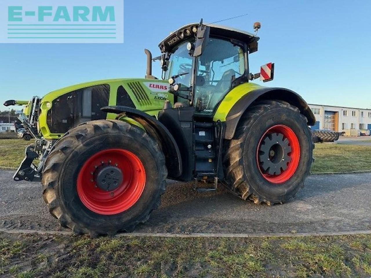 Tracteur agricole CLAAS axion 960