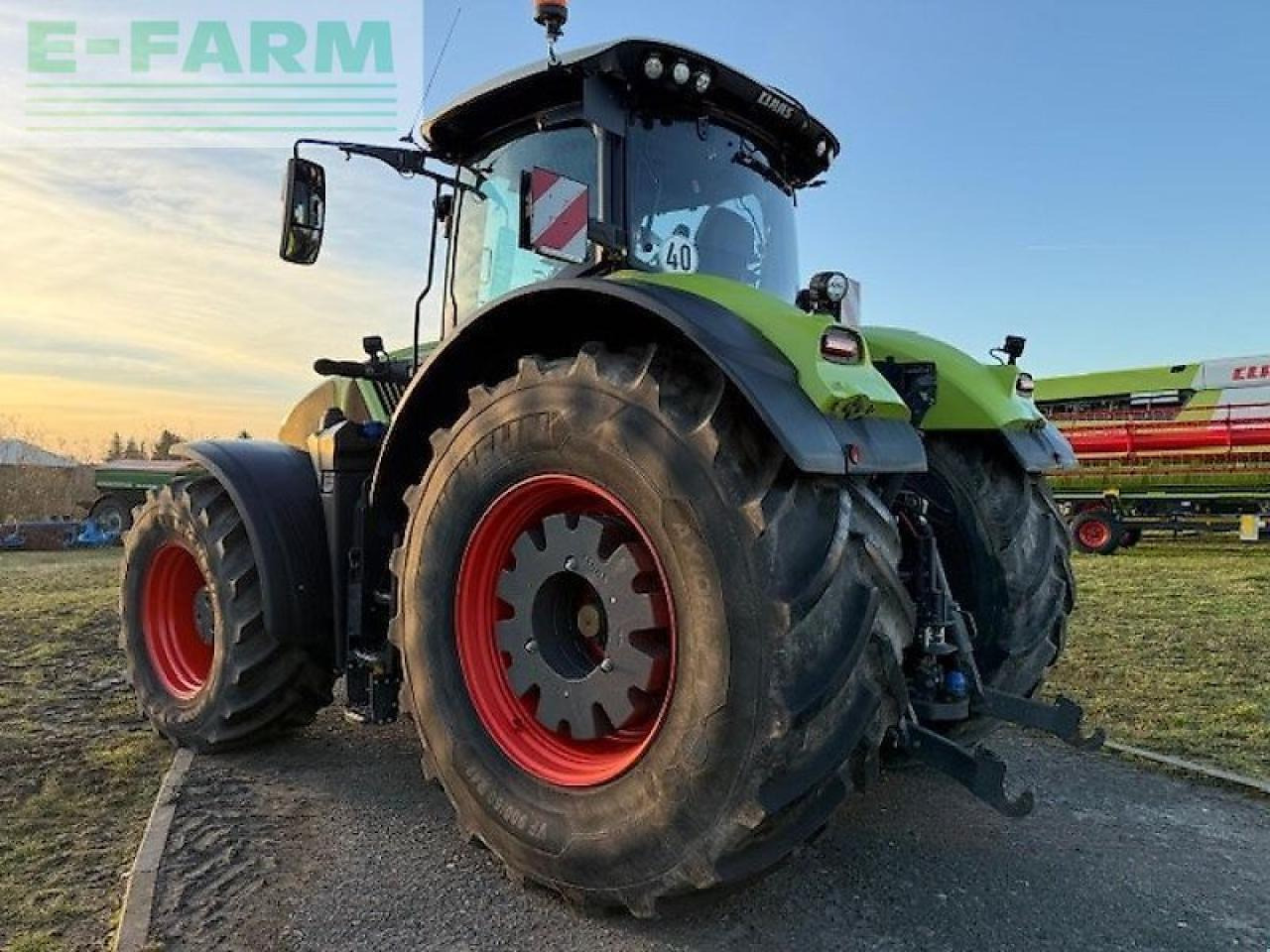 Tracteur agricole CLAAS axion 960