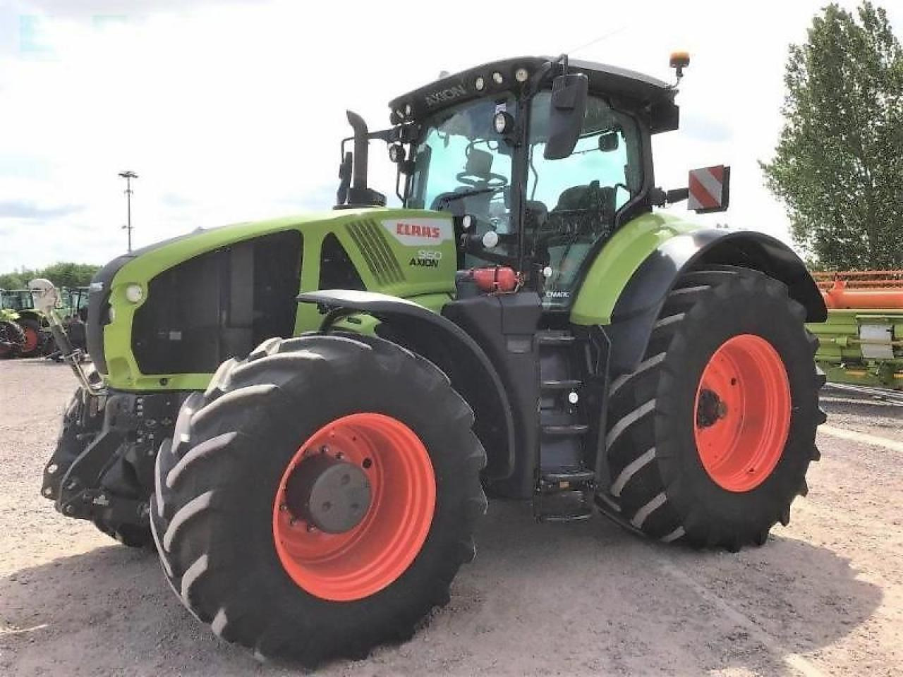 Tracteur agricole CLAAS axion 960 cebis