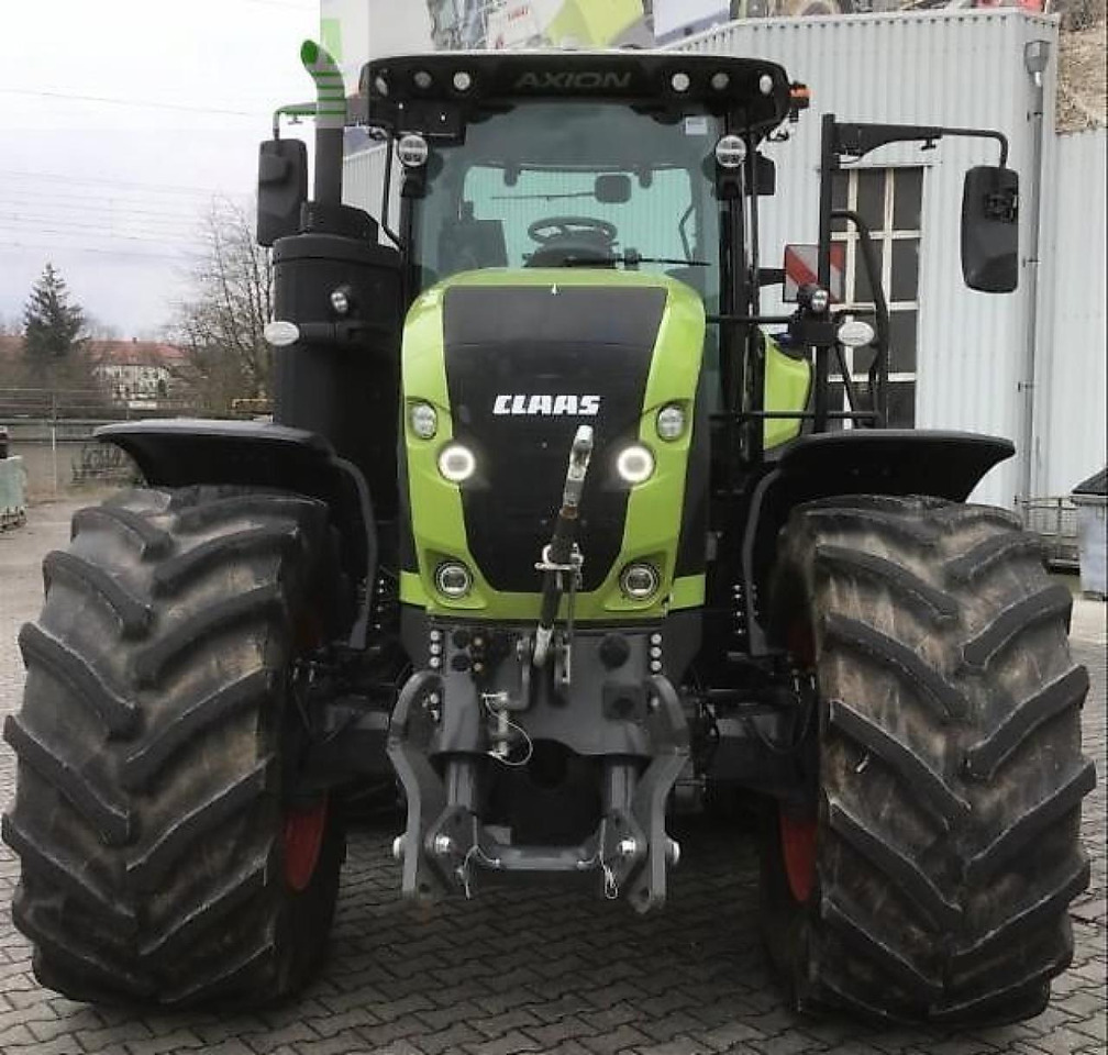 Tracteur agricole CLAAS axion 960 terra trac v