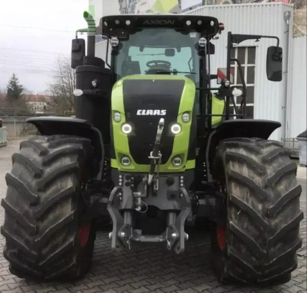 Tracteur agricole CLAAS axion 960 terra trac v