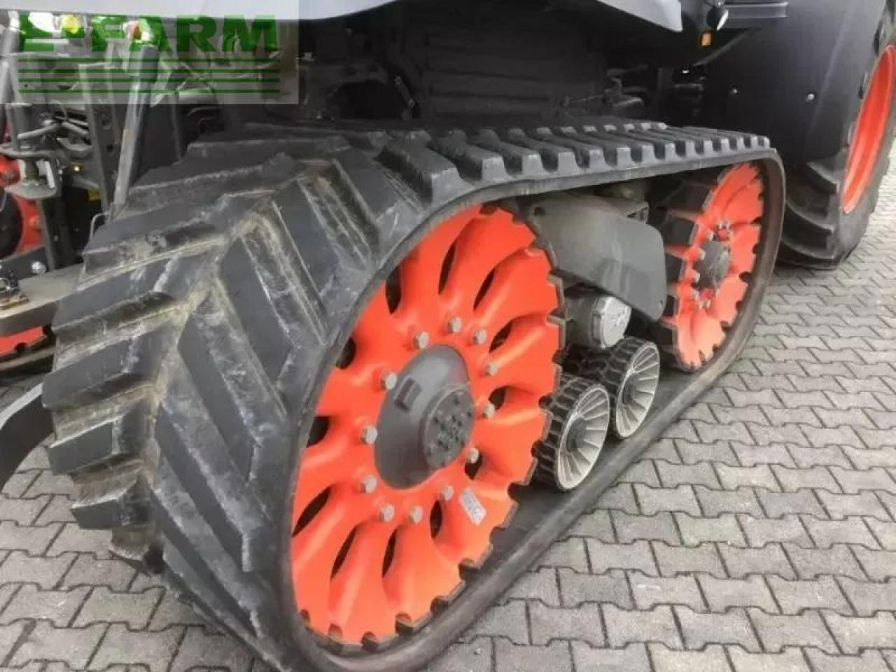 Tracteur agricole CLAAS axion 960 terra trac v