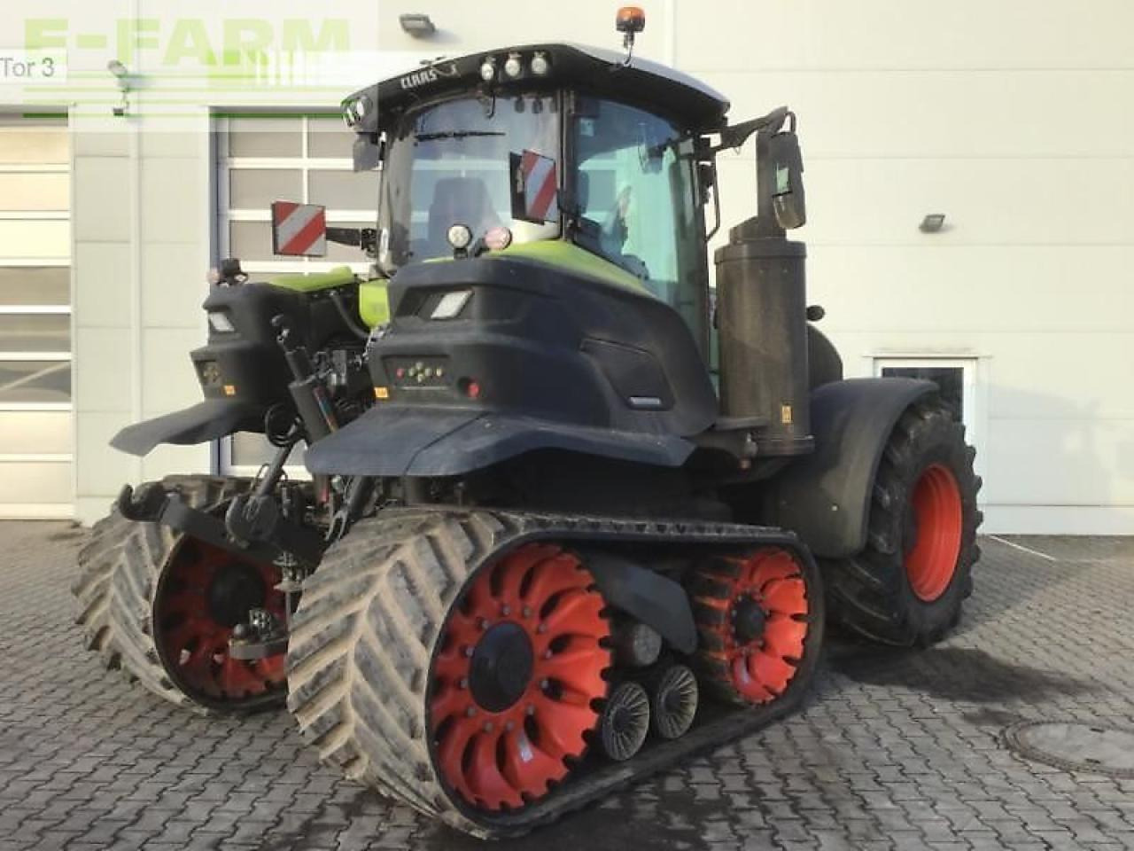 Tracteur agricole CLAAS axion 960 terra trac v
