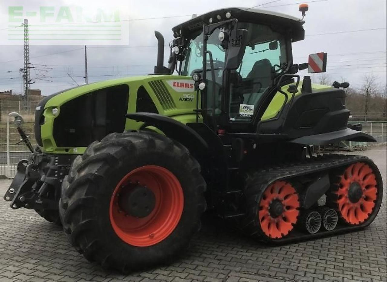 Tracteur agricole CLAAS axion 960 terra trac v