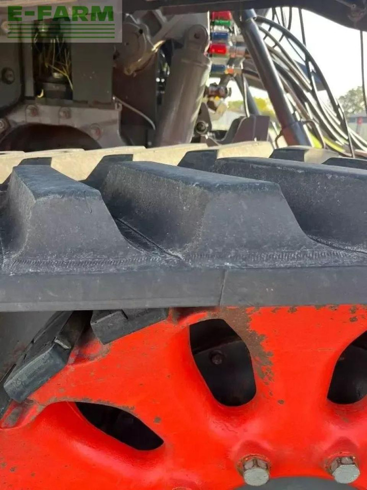 Tracteur agricole CLAAS axion 960tt