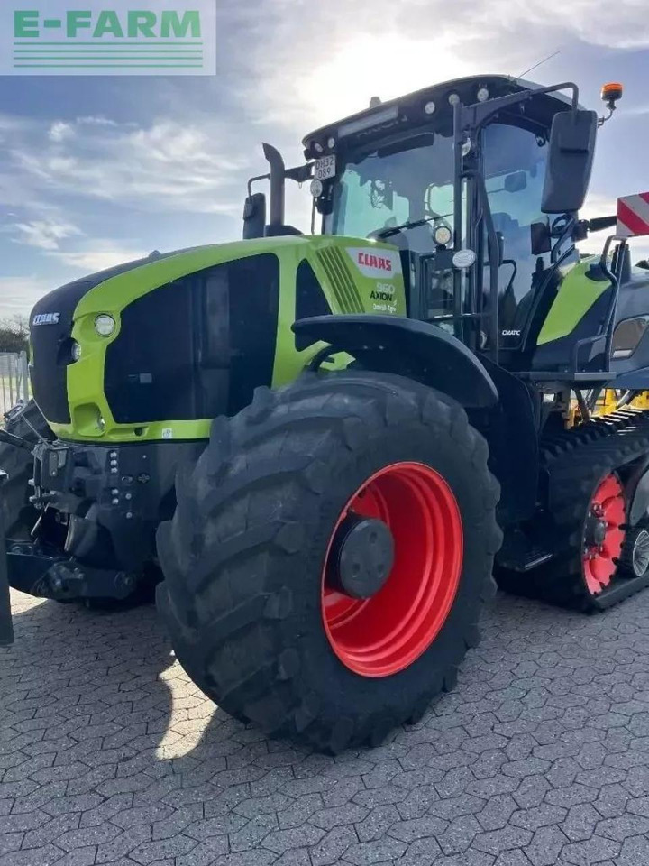 Tracteur agricole CLAAS axion 960tt