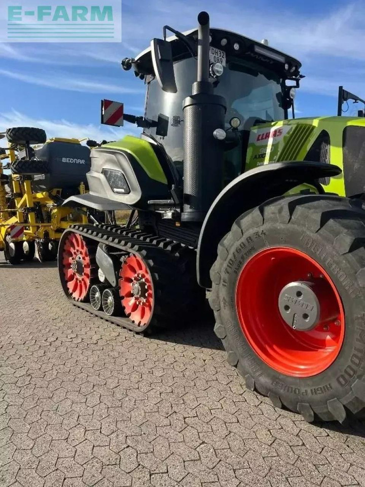 Tracteur agricole CLAAS axion 960tt