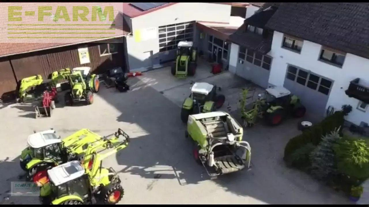 Tracteur agricole CLAAS axos 240