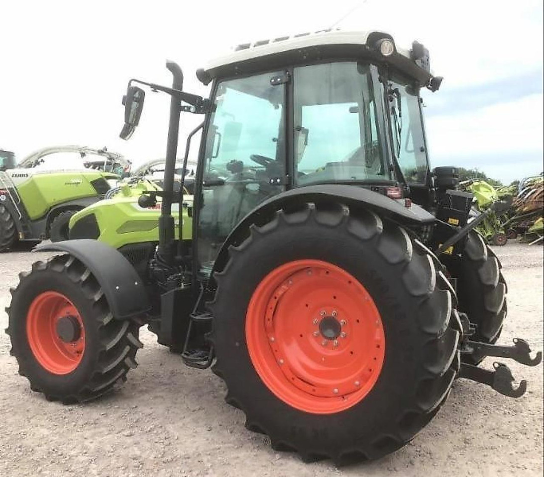 Tracteur agricole CLAAS axos 240