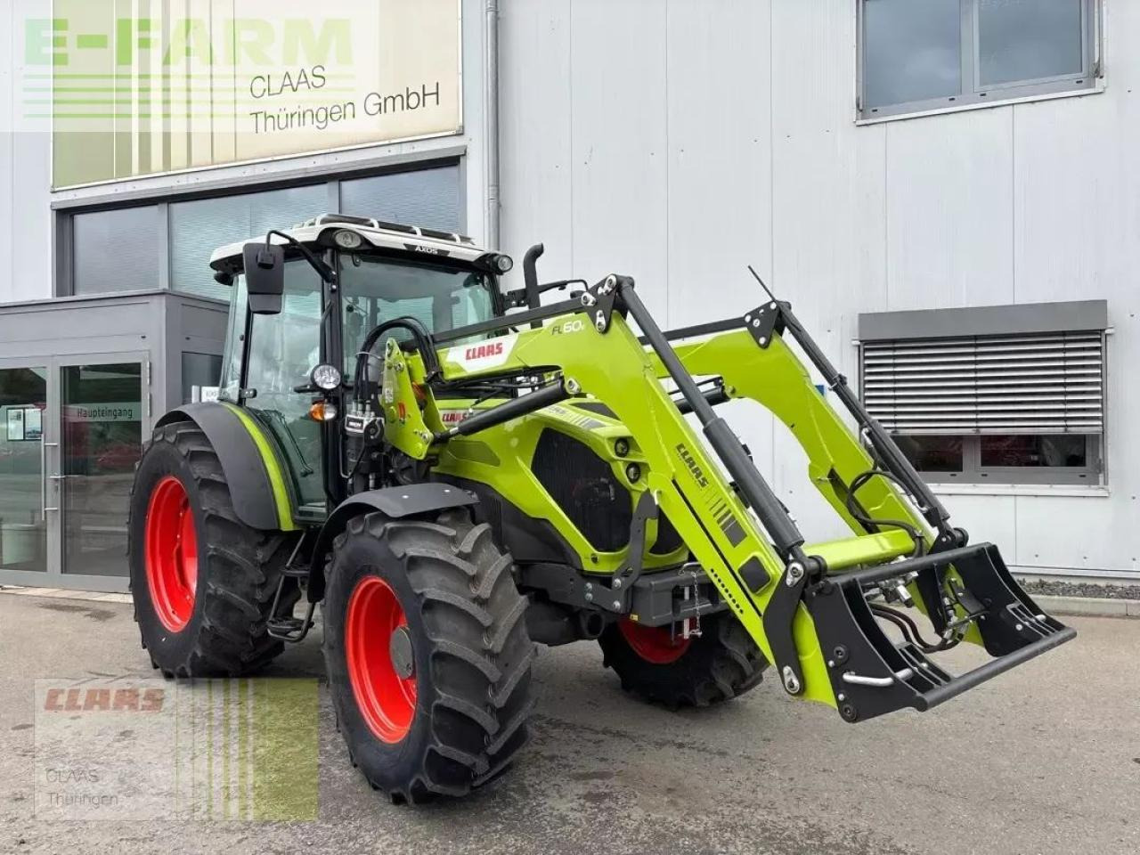Tracteur agricole CLAAS axos 240