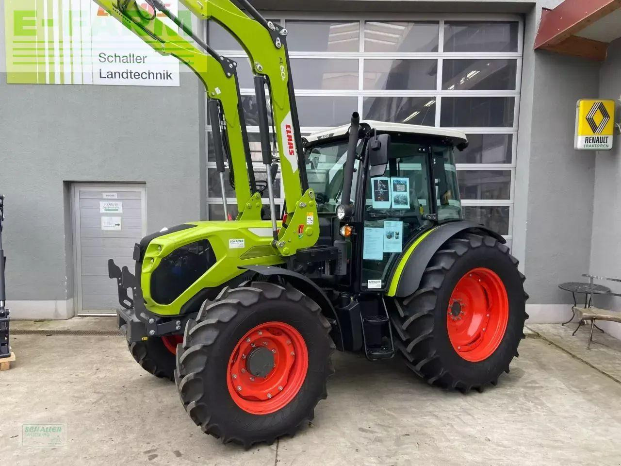 Tracteur agricole CLAAS axos 240