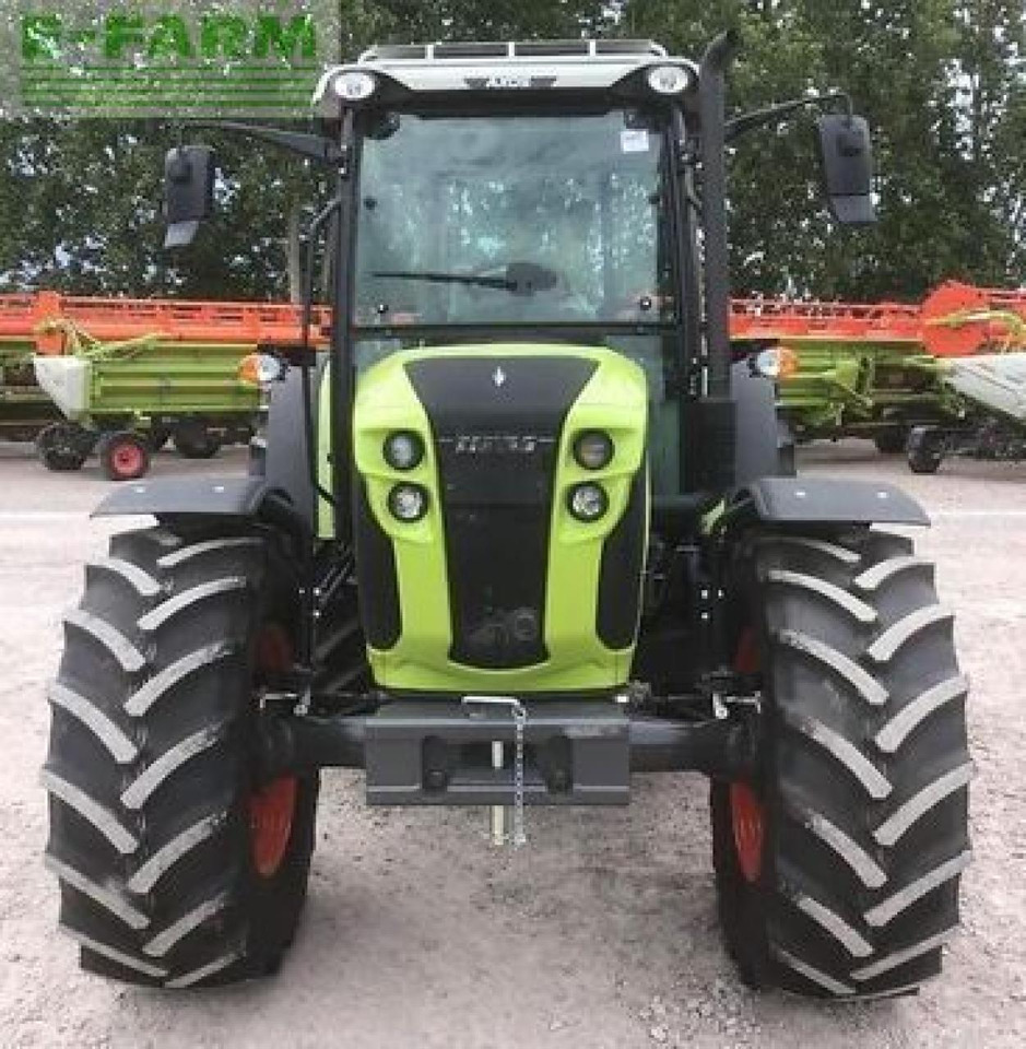 Tracteur agricole CLAAS axos 240