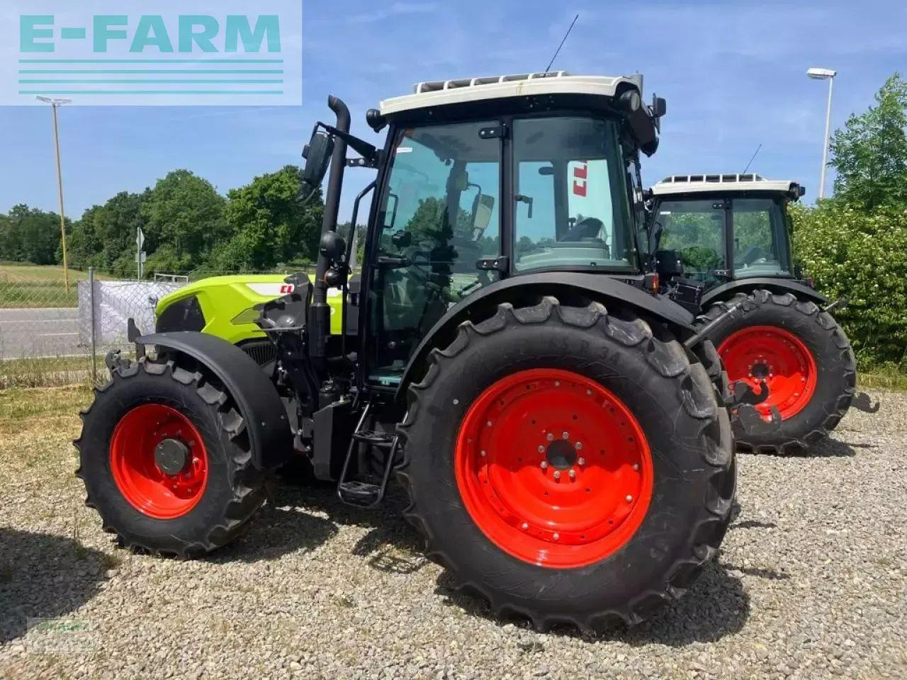 Tracteur agricole CLAAS axos 240