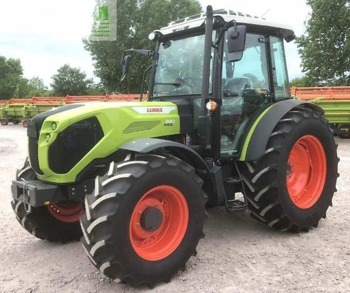Tracteur agricole CLAAS axos 240