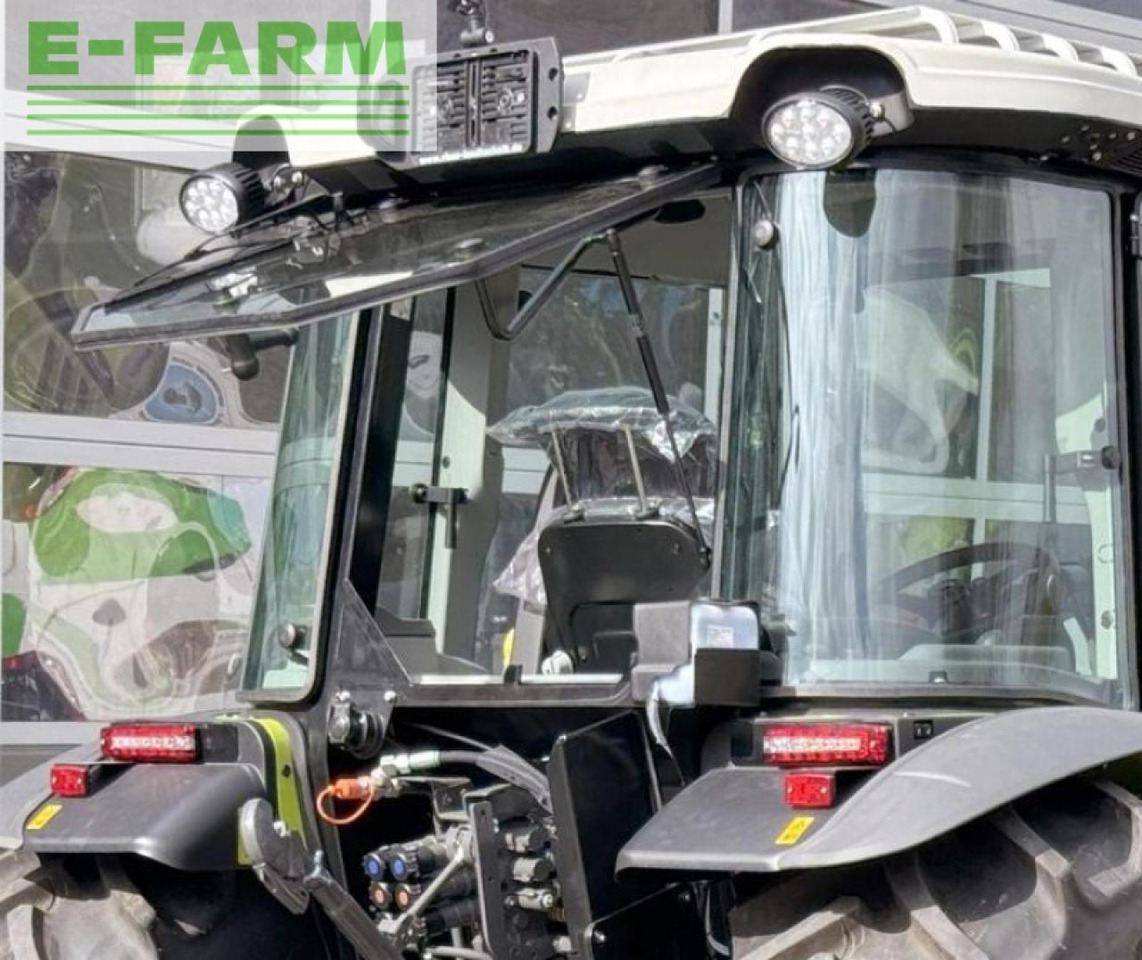 Tracteur agricole CLAAS axos 240 advanced black a110