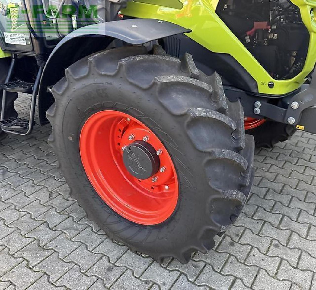 Tracteur agricole CLAAS axos 240 advanced + mx a106