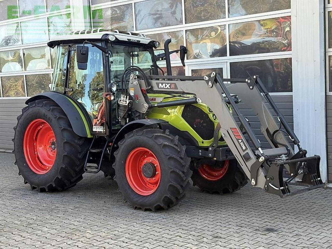 Tracteur agricole CLAAS axos 240 advanced + mx a106