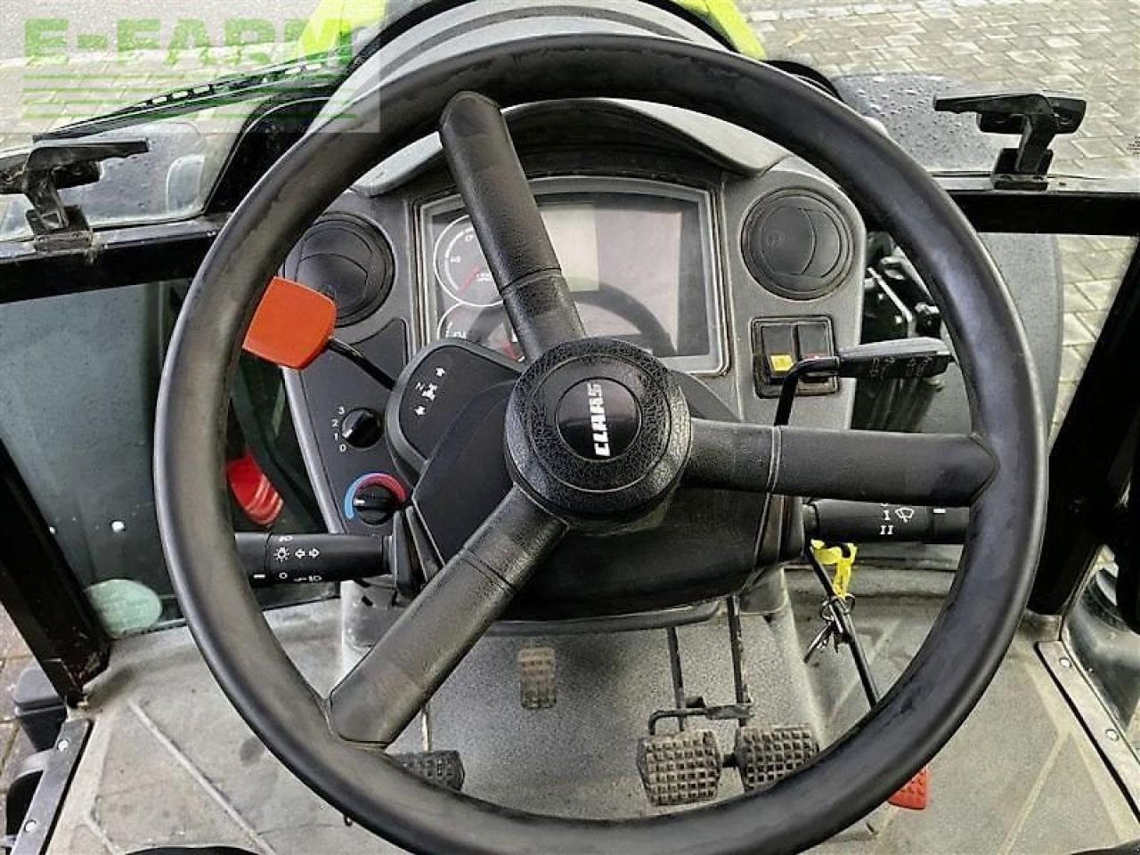 Tracteur agricole CLAAS axos 320 cl CL