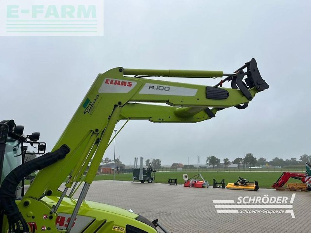 Tracteur agricole CLAAS axos 330